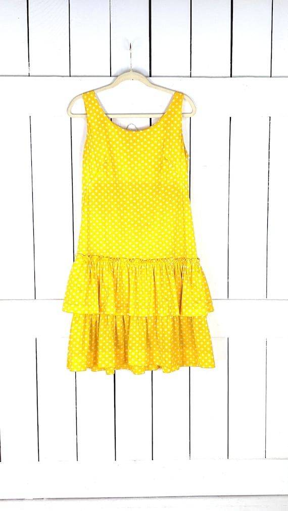 Vintage yellow white polka dot ruffle sleeveless m