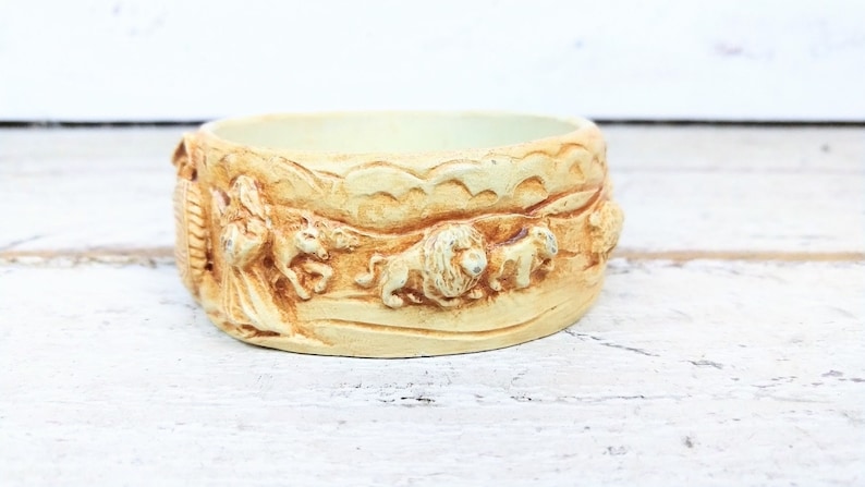 Vintage Noah/'s Ark Jim Shore bangle braceletcarved biblicalbible animal braceletOld Testament Bible bracelet