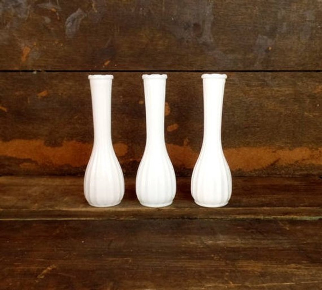Vintage White Milk Glass Flower Vases/milk Glass Bud Vases/set of 3 Etsy