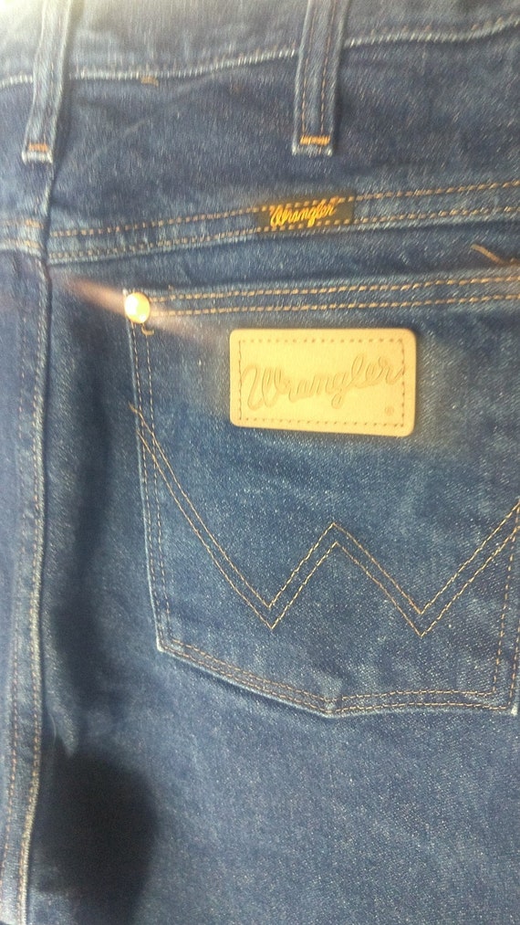 Buy Vintage Womens Tall Wrangler Jeans 3, Vintage Clothing, Western, High  Waisted Mom Jeans, Womens Wranglers Wrangler Jeans, Long Model Jeans Online  in India - Etsy