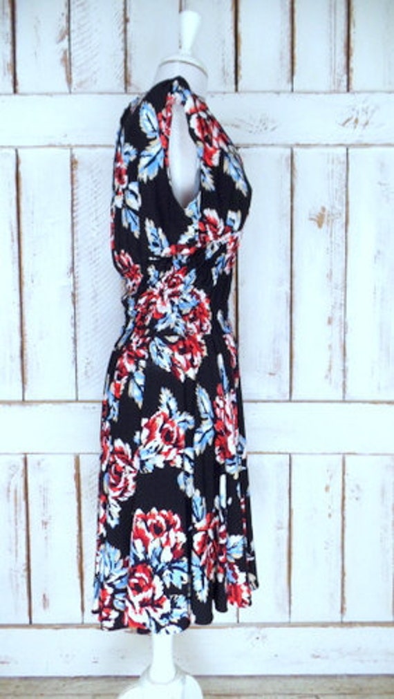 90s vintage Nine West black/blue/red floral sleev… - image 4