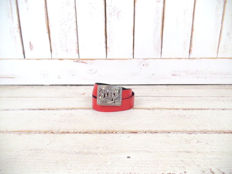90s Vintage Wide Red Faux Leather Silver Metal Buckle  display picture 3