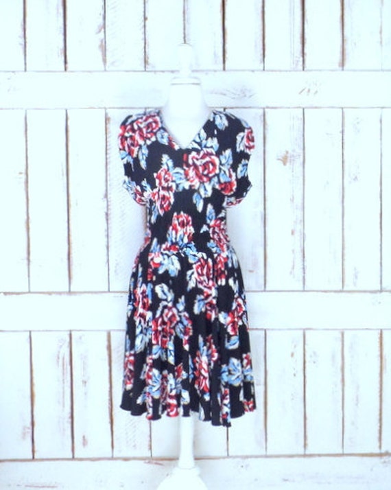 90s vintage Nine West black/blue/red floral sleev… - image 2