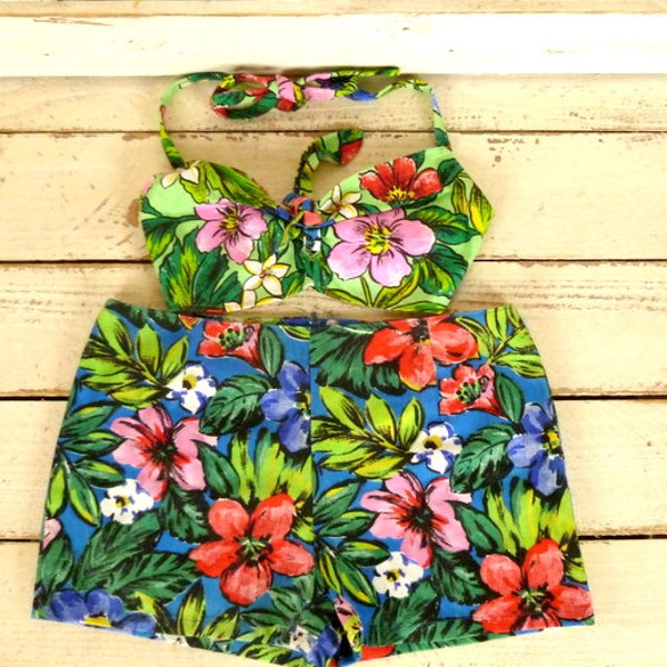 Vintage mint green floral print two piece halter top and shorts beach set