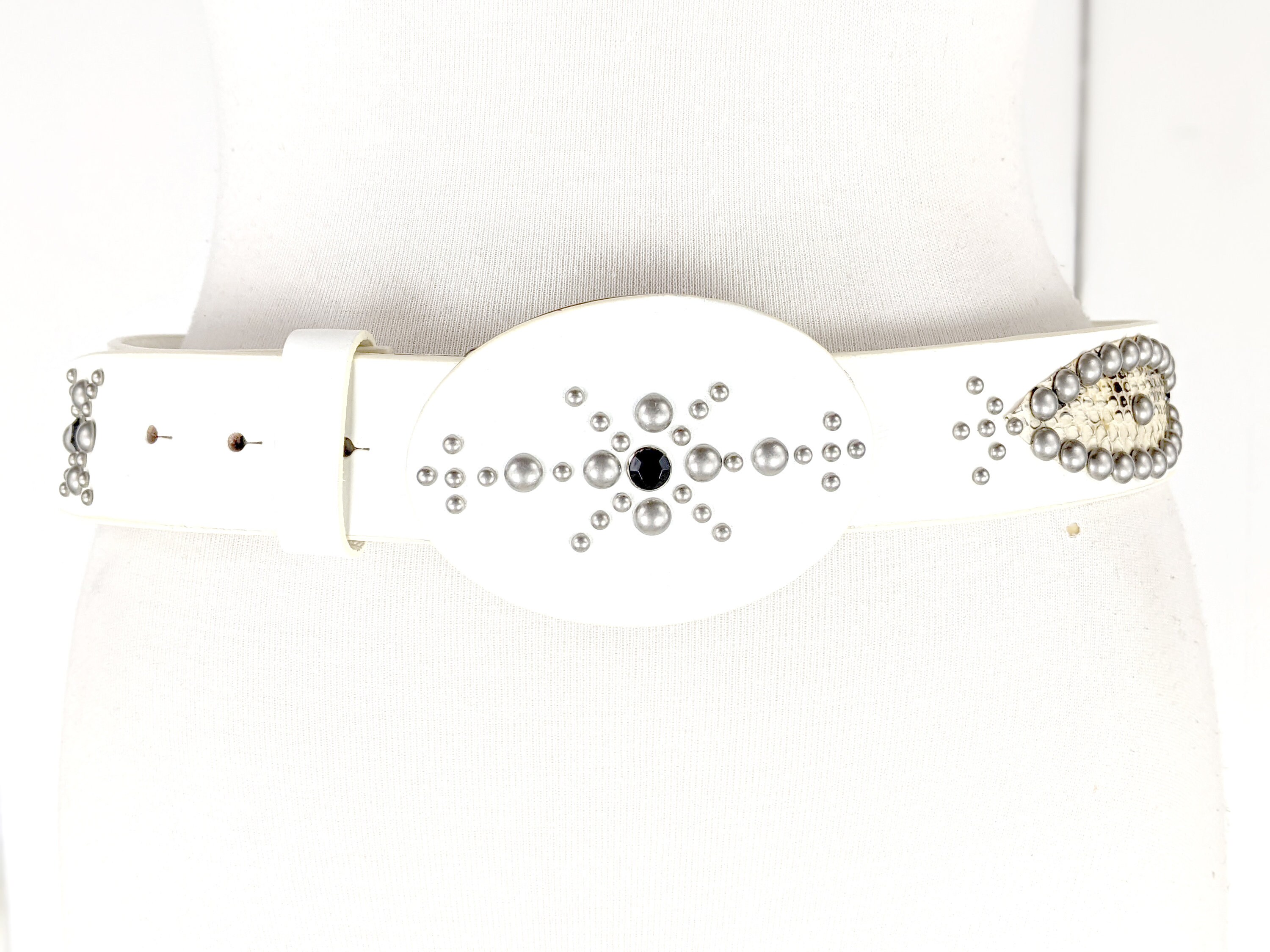 Reptile Embossed Leather Rhinestone Western Belt White Light Grey - SM CTM 1 1/2 Inch Western Rhinestone Belt ( Available) (Women main image 2