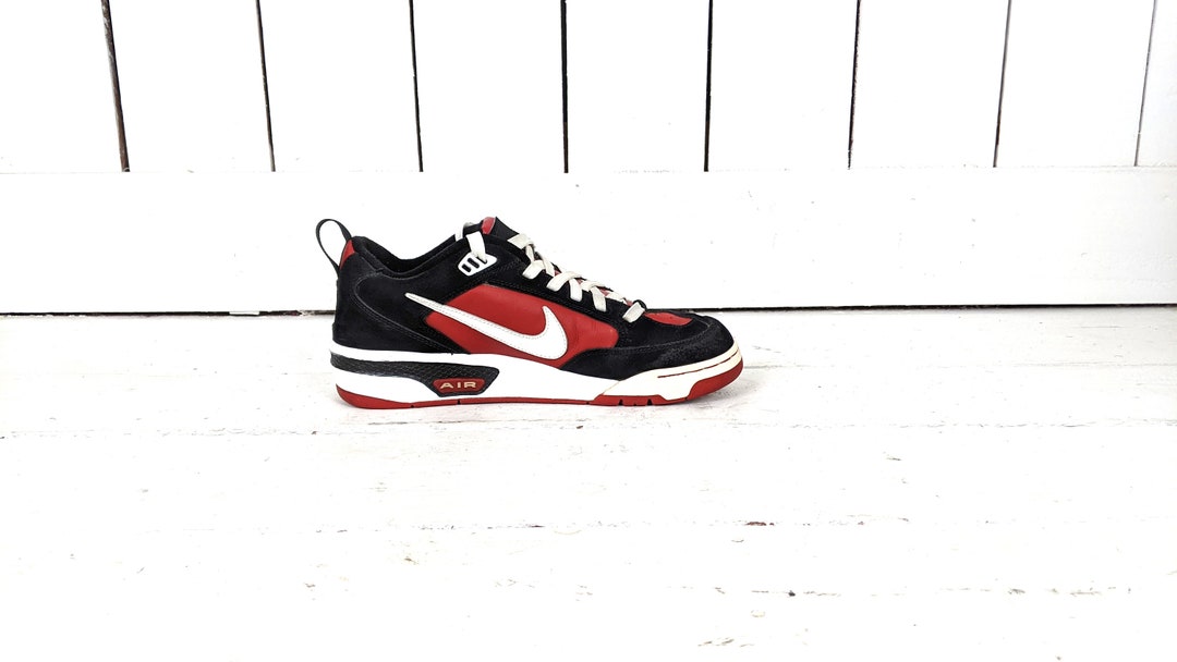 Vintage Nike Air Red Black White Skater Tennis Shoes 9 - Etsy display picture 1