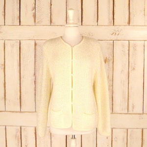 Chunky ivory vintage cardigan knit sweater/medium/large