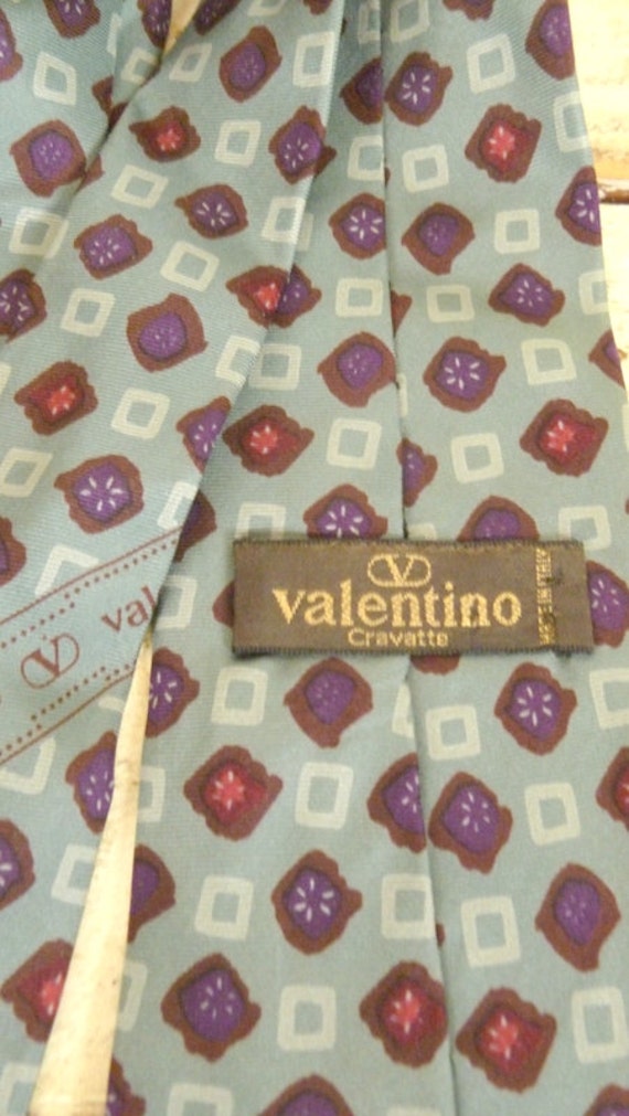 Vintage blue silk Valentino necktie//vintage silk 