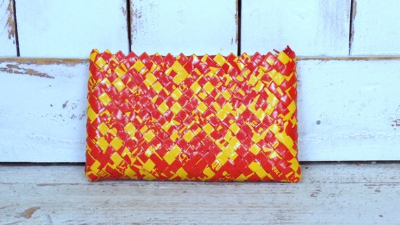 Vintage red/yellow plastic label folded basket we… - image 2