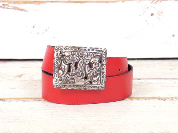 Vintage 90s Red Faux Leather Statement Belt Silver Filigree Buckle M Vintage 90s Red Faux Leather Statement Belt Silver Filigree  main image 3