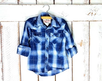 Vintage Wrangler childrens/kids blue plaid/checker button down western shirt/tartan plaid cotton flannel shirt/boy/girl/small/5/6