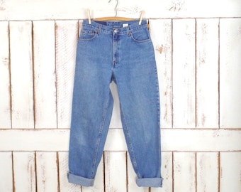 Jeansy Vintage 550 z zamkami błyskawicznymi i zwężanymi nogawkami