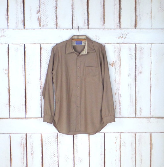 Vintage Pendleton light tan brown wool button dow
