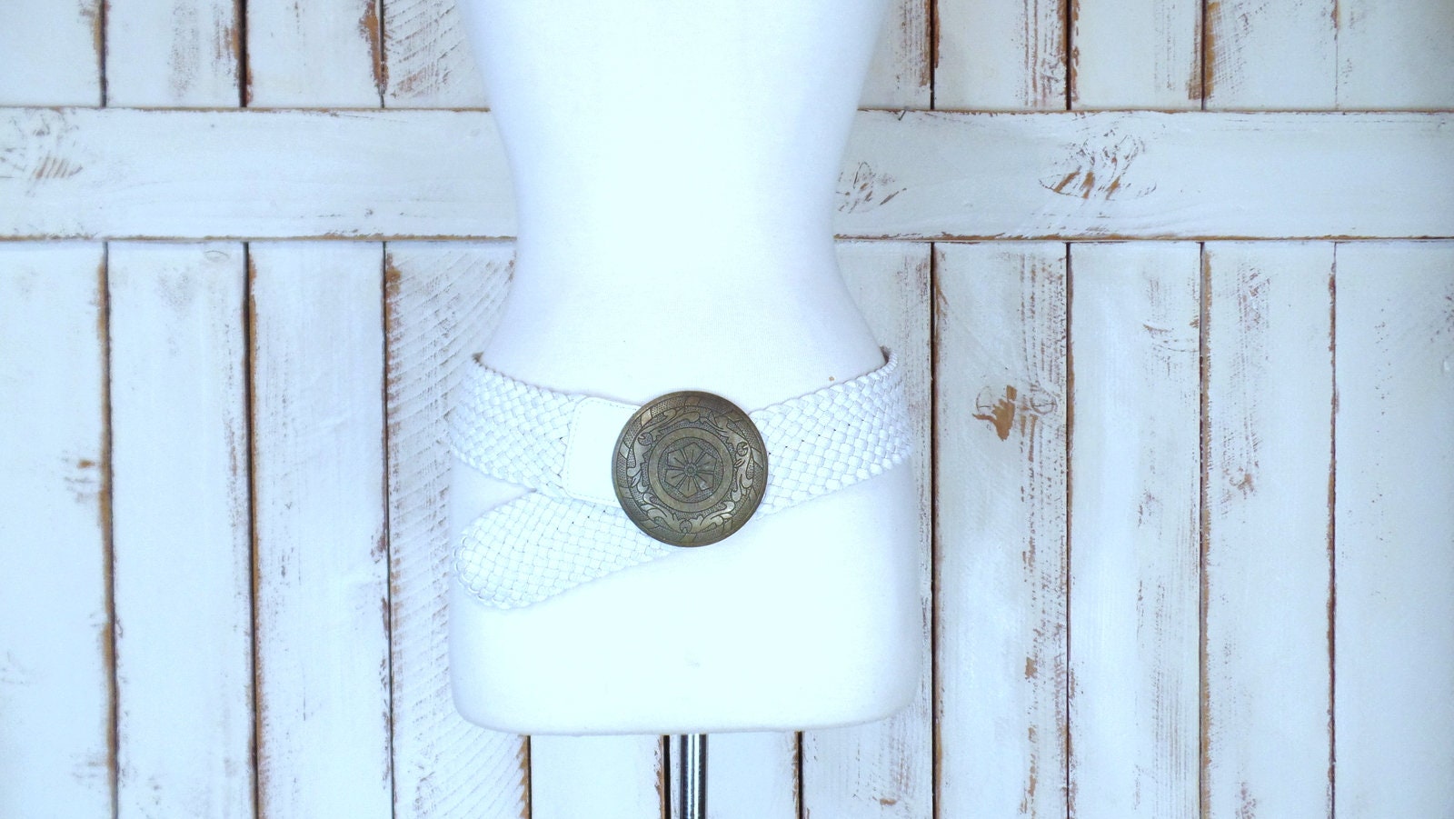 Vintage 90s wide white crackle faux leather metal medallion bohemian gypsy India Vintage 90s wide white crackle faux leather metal medallion  main image 3