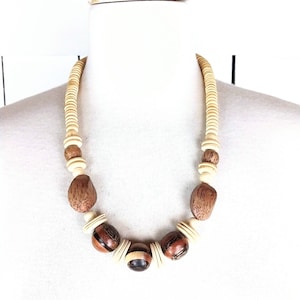 Chunky wood bead necklace/vintage wooden tribal/boho/festival necklace/beaded wood necklace