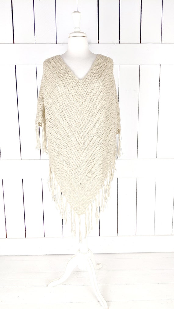 Vintage beige crochet knit fringe tassel pullover 