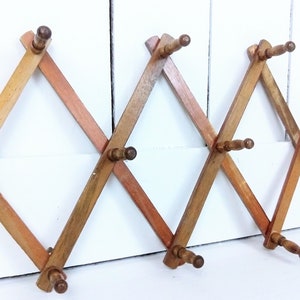 Vintage accordion wood coat coffee cup wall hanging rack