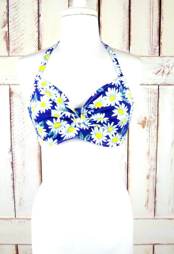 80s vintage blue and white floral daisy cotton hal