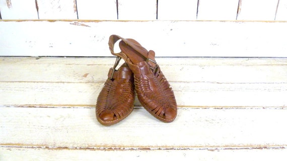 Vintage brown huarache style woven leather sandals