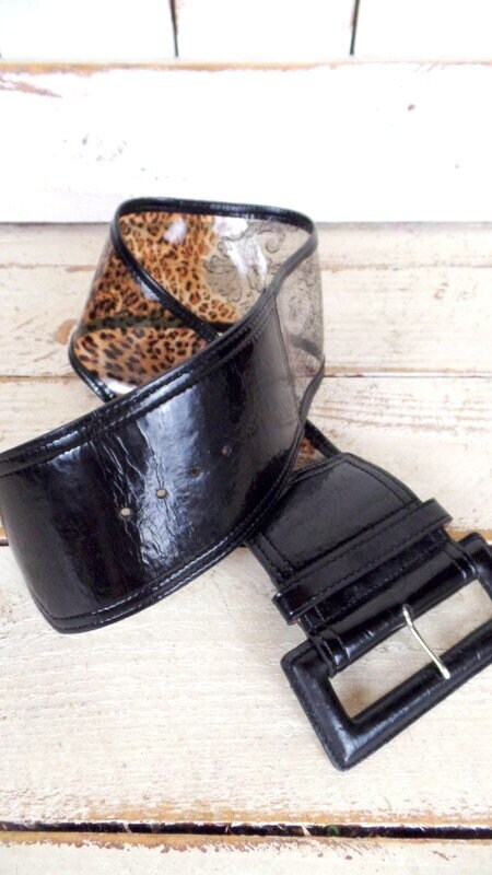 90s Vintage Wide Animal Print Leather Plastic See Through  display picture 3