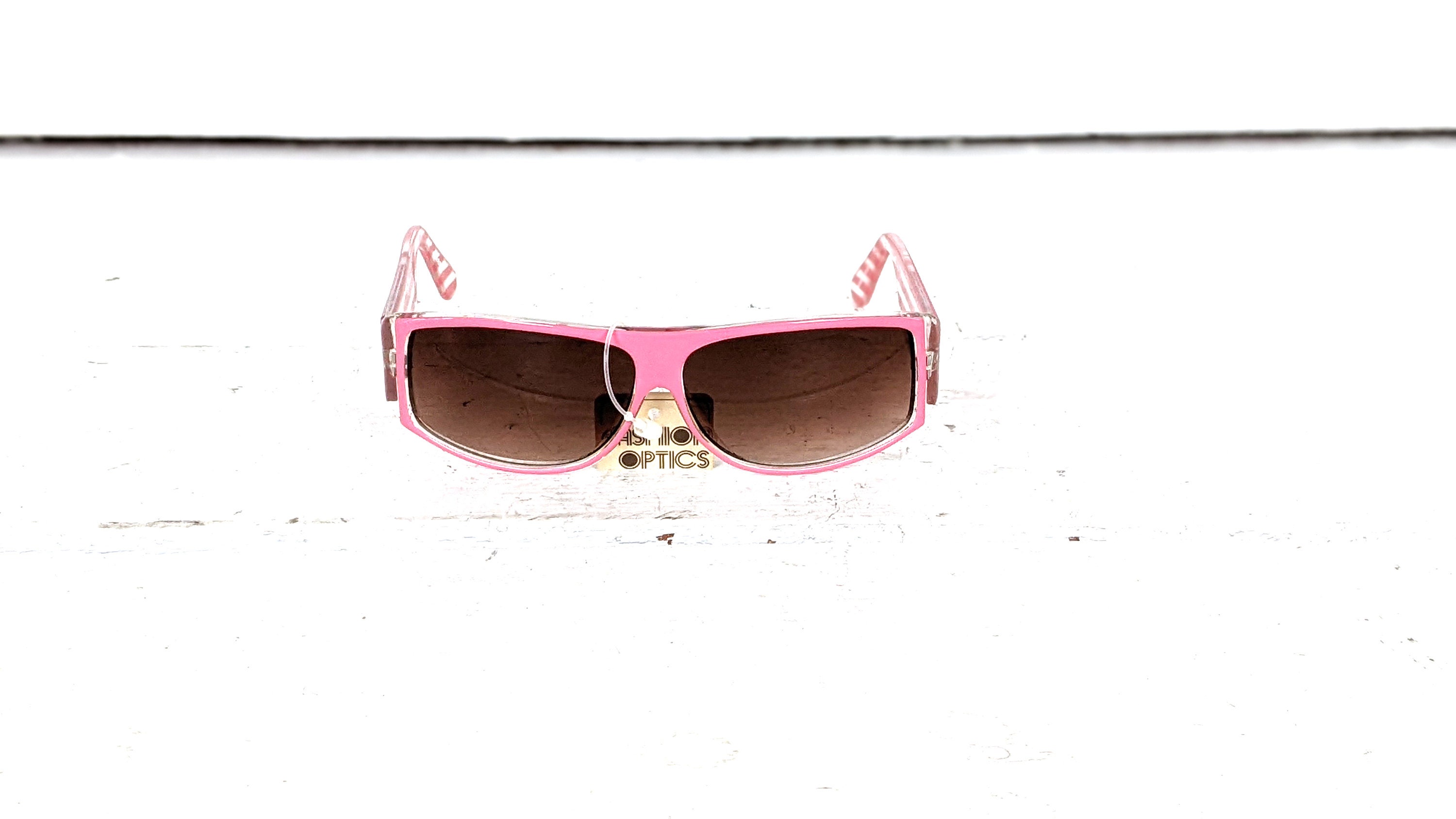 Vintage Pink Striped Plastic Sunglasses - Etsy Israel display picture 3