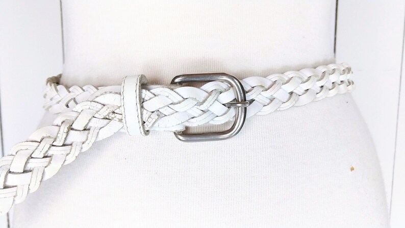 White braided distressed leather belt90s vintage woven leather boho festival beltsm