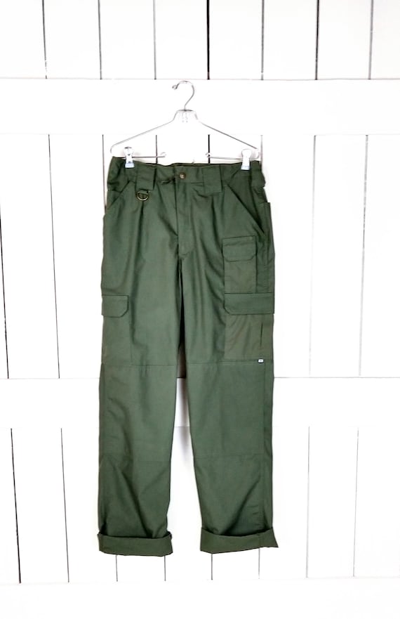 Womens army green tactical cargo range pants/outd… - image 1