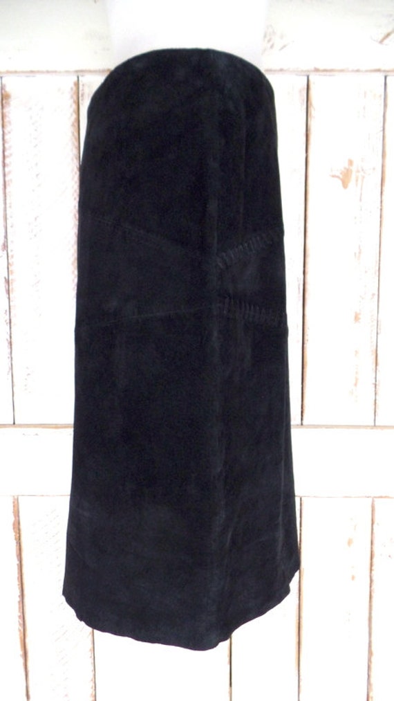 Vintage black suede leather fitted pencil skirt/h… - image 2