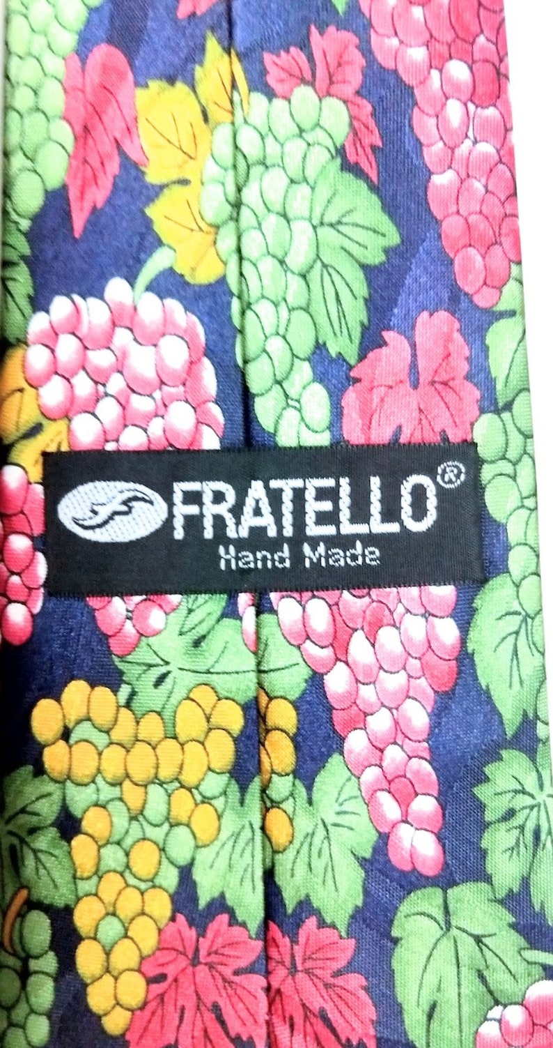 Vintage winegrapevine necktieFratello handmade tiefooddrinkwine neck tie