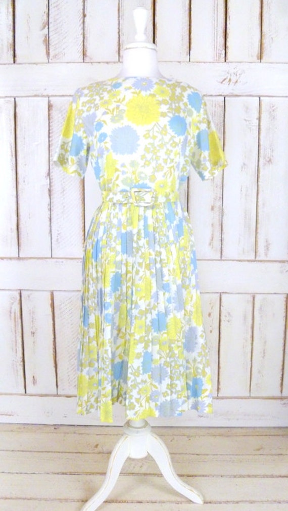 50s vintage yellow/blue floral pleated day dress/… - image 4