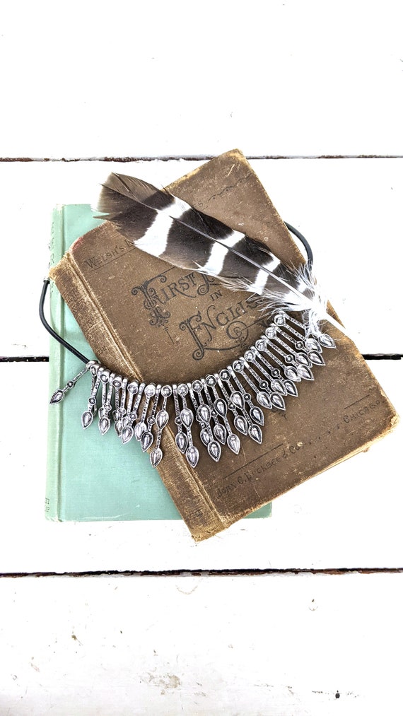 Silver toned metal arrow tribal choker necklace