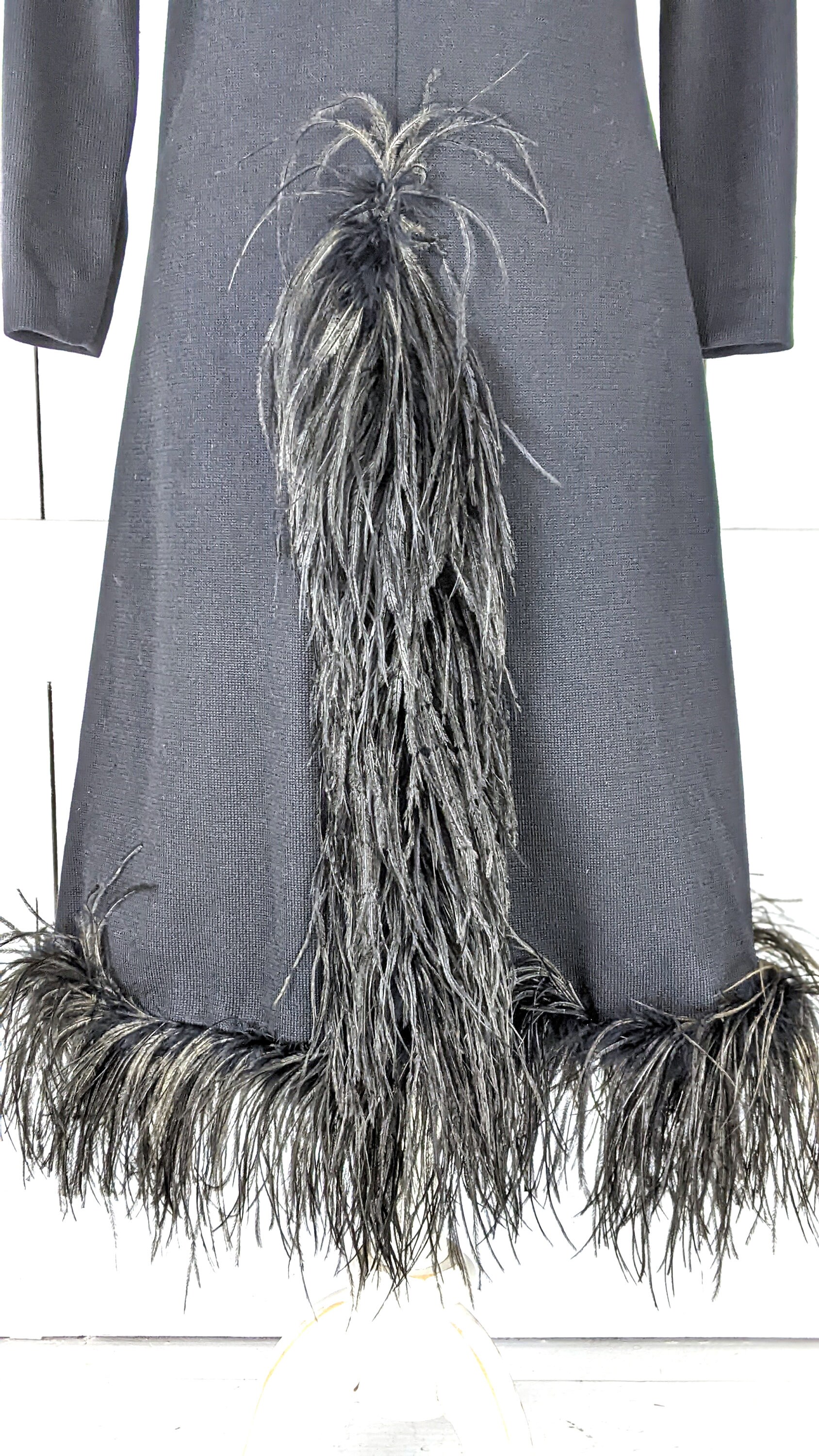 Vintage Black Knit Long Sleeve Ostrich Feather Cocktail Lbd Shift Evening Dress