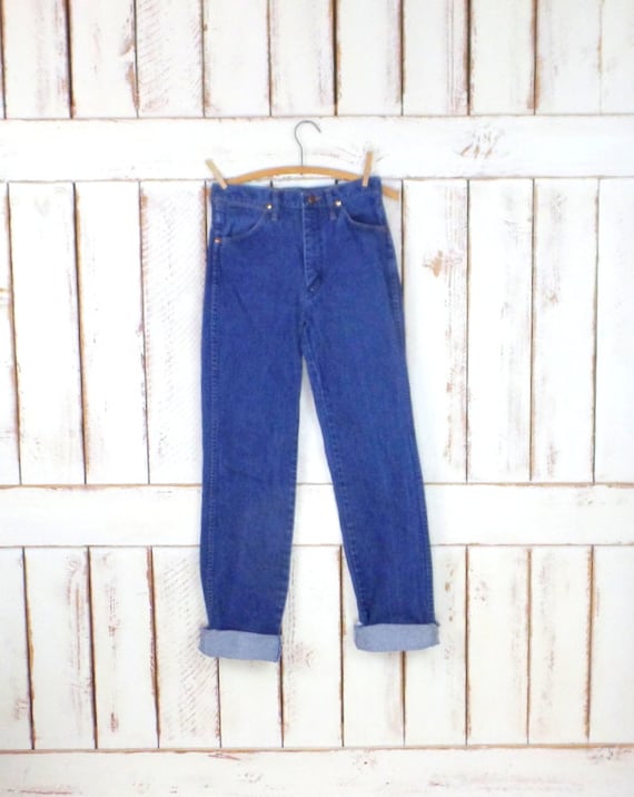 Wrangler high waisted straight leg blue denim vint