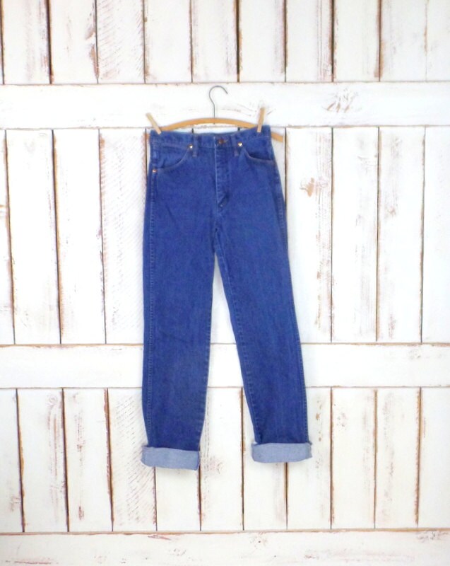 Wrangler high waisted straight leg blue denim vintage jeans/long high waist jeans