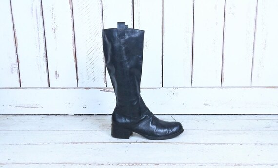 womens black leather moto boots
