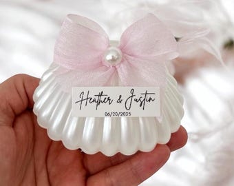 Vela personalizada con forma de concha marina como recuerdo de boda, regalo para despedida de soltera con temática costera, detalle para invitados a fiestas en la playa.