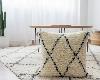 Handgjord marockansk kudde i Beni Ouarain – Kuddfodral i ull