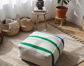 Handgjord marockansk puff – Beige ullpuff i golv