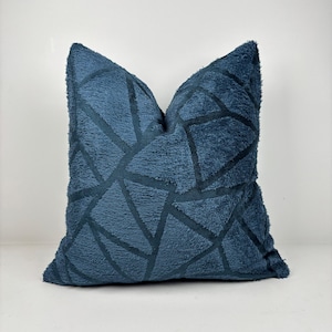 Navy Blue Textured Throw Pillow, Modern Line Fluffy Pillow Cover, Soft Designer Fabric, Decorative Home Accent Pillow, Modern Blue Geometric