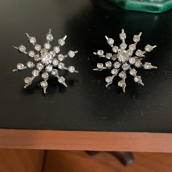 Vintage Starburst rhinestones clip on earrings VLV Pin Up atomic mid century