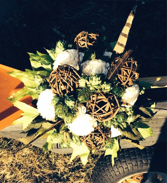 Natural hops and sola wood flowers