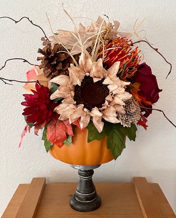 Pumpkin Centerpiece (pedestal not included)