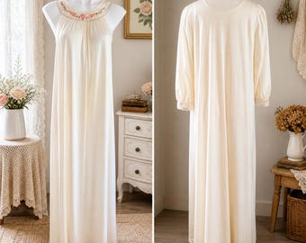Lorraine Peignoir Set Vintage 1970s Cream Ivory Nylon Nightgown Robe Embroidered Floral Lace Trim Small Cottagecore Bridal Lingerie