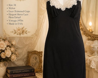 Nuisette vintage en nylon noir Vanity Fair | Corsage et ourlet en dentelle | Taille 34 | Lingerie années 60 70