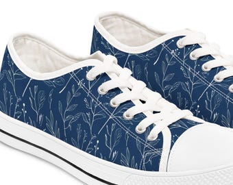 Stylish Women's Low Top Sneakers, Floral Pattern Sneakers for Casual Wear, Comfortable Canvas Shoes, Perfect Gift for Her