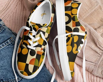 Women’s lace-up canvas shoes
