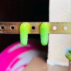Funny Pickle Stud Earrings: Quirky Miniature Food Jewelry