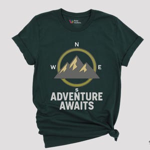 Adventure Awaits Compass Graphic Tee - Mountain Nature Hiking Shirt - Outdoor Explorer Gift for Campers & Wanderlust Lovers