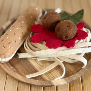 Felt Play Food Pasta Set: Pretend Dinner, Meatballs, and Breadstick