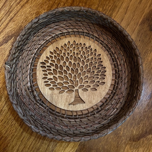 Pine needle basket